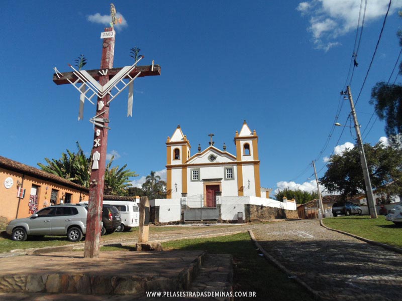 Igreja de Nossa Senhora da Penha em Bichinho