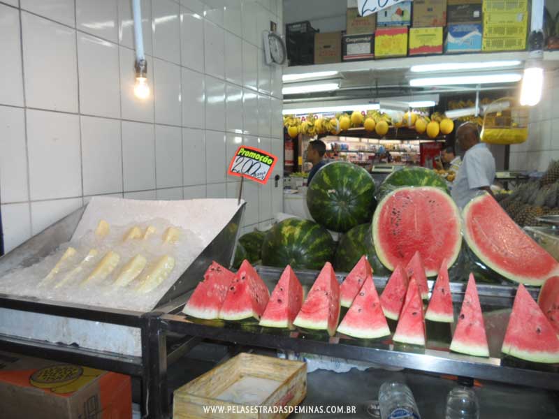 Foto: Abacaxi e Melancia - Mercado Central BH