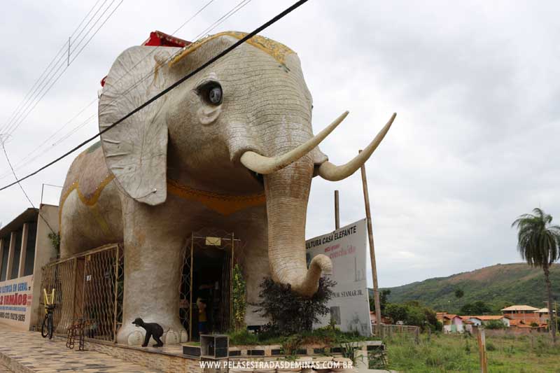 Foto: Cordisburgo - Casa Elefante
