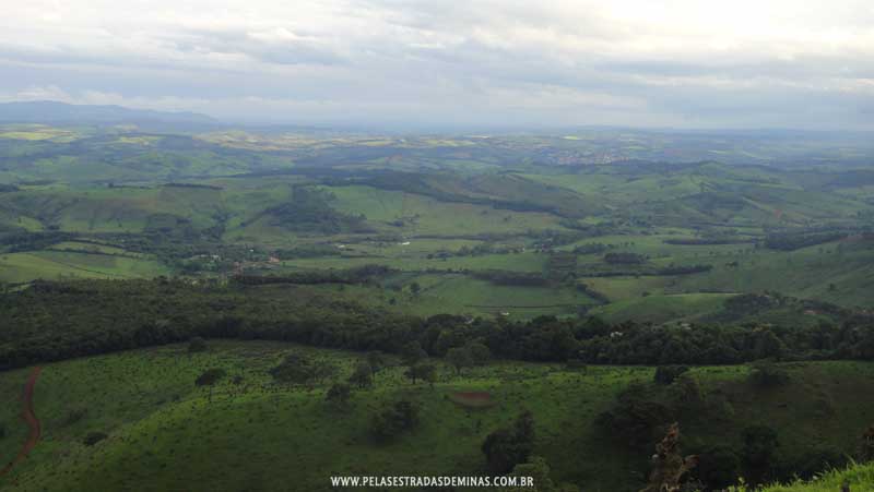 Vista do Mirante da Serra do Gambá em Entre Rios de Minas
